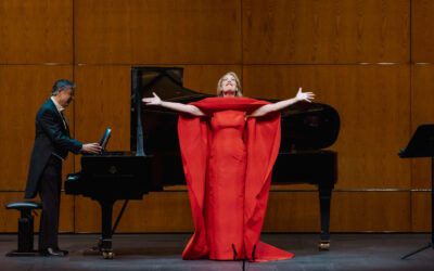 Sondra Radvanovksy i les emocions a flor de pell.